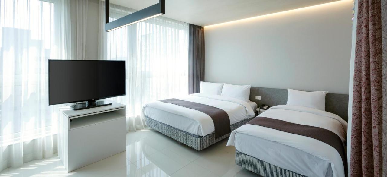 Grand City Hotel Changwon Exteriör bild