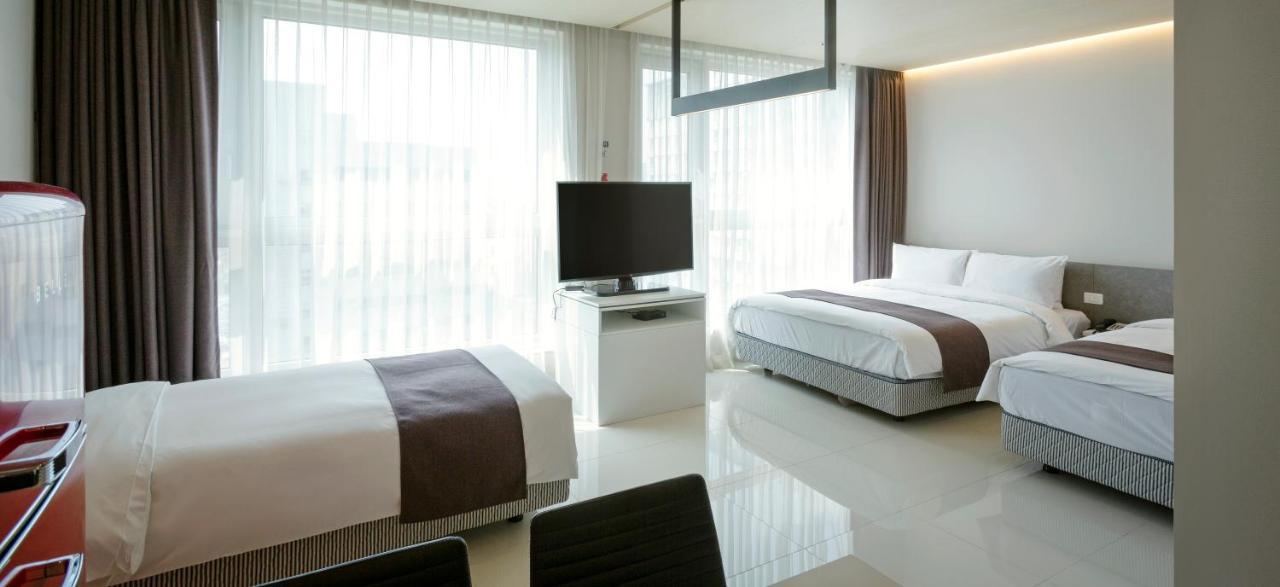Grand City Hotel Changwon Exteriör bild