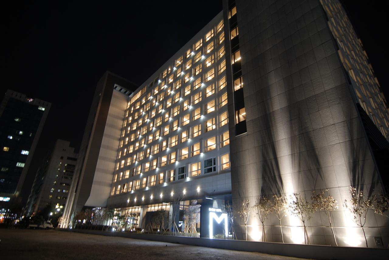 Grand City Hotel Changwon Exteriör bild